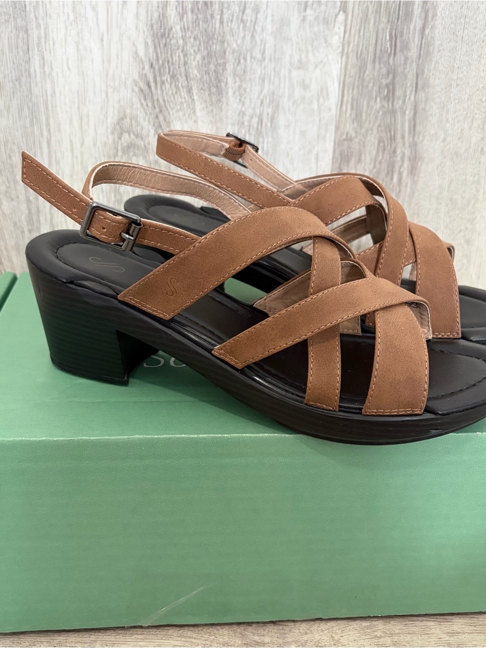 Solely Jane Interchangeable Sandals Phoenix Brown + Sydney White Tops Womens 9